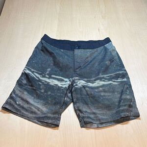 Lululemon‎ El Current Board Shorts Men's Size 36 Swim Trunks Stretch Dot